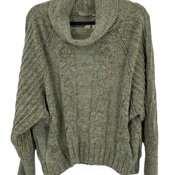 Moon & Madison Cozy Collection Sweater Size: S/M..Cowl Neck... Sage... 🆕 NEW - Picture 3 of 16
